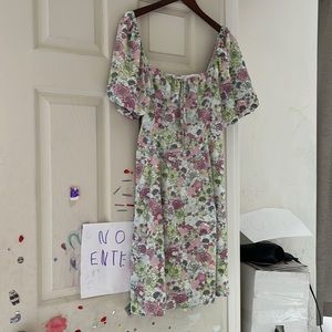 Used BCBG generation size 4 floral dress